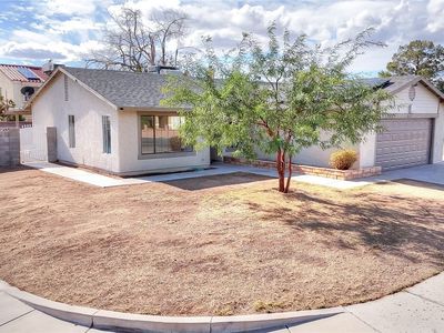 5803 E Monroe Ave, Las Vegas, NV, 89110