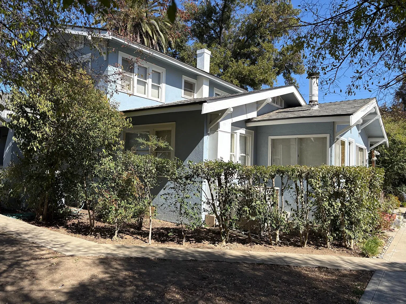 2 bed, 1856 sqft, $3,300 — Photo 2