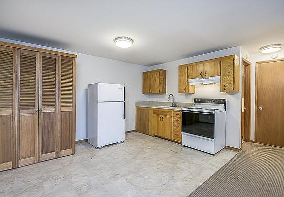 4th image of 920 1st Ave N APT 312