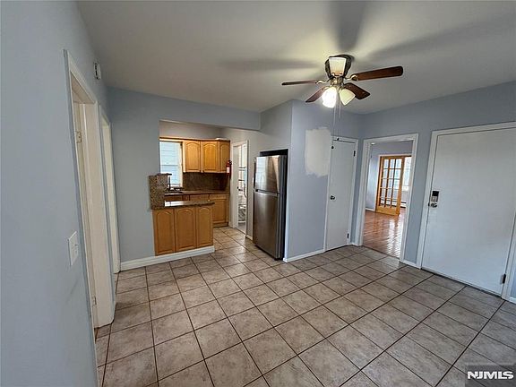 2nd image of 48 Stein Ave