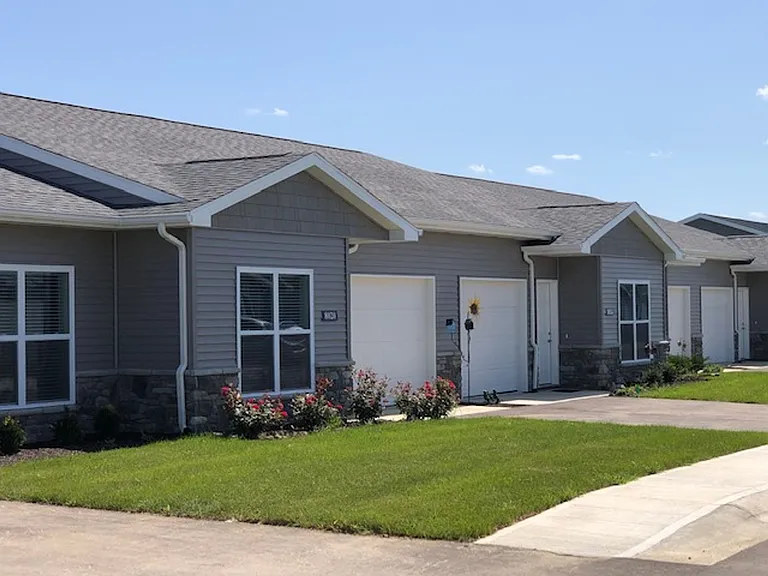 Summerlake Meadows — Photo 3