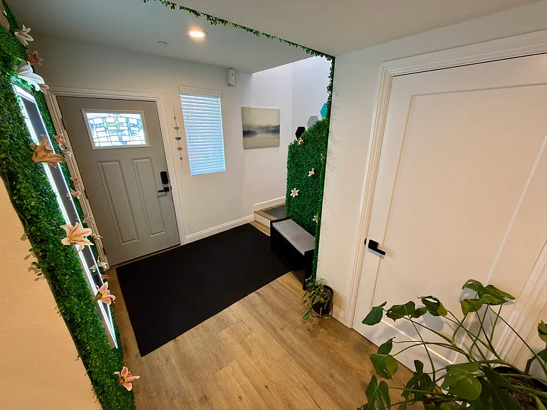 12620 S Hoover St — Photo 12