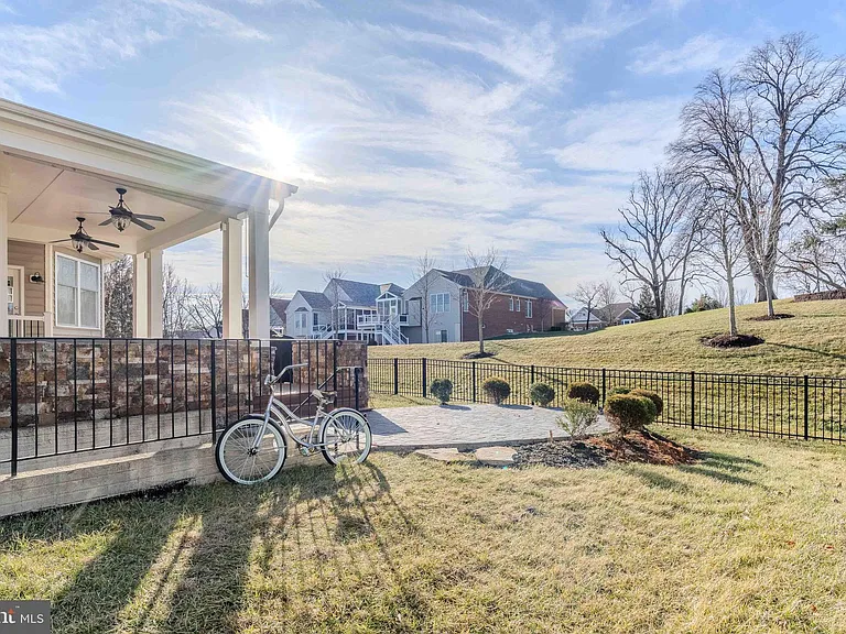 15316 Admiral Baker Cir — Photo 5