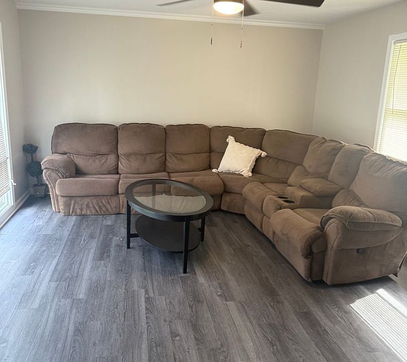2nd image of 2516 Cherbonne Dr