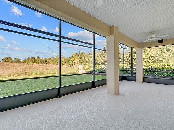 3rd image of 213 Chardonnay Ln