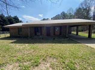 7 Runnels Cir, Richton, MS 39476