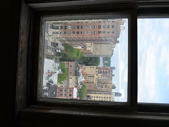 3rd image of 255 W 90th St APT 12B