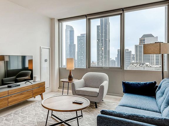 2nd image of 888 S Michigan Ave #2206