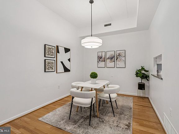 4th image of 102 Roberts Ln APT 100
