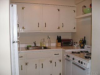 3rd image of 100 S Ocean Ave APT 4M