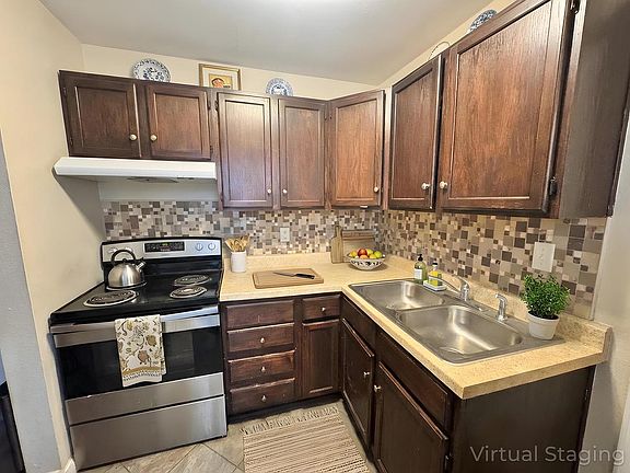 4th image of 4302 North 36th STREET