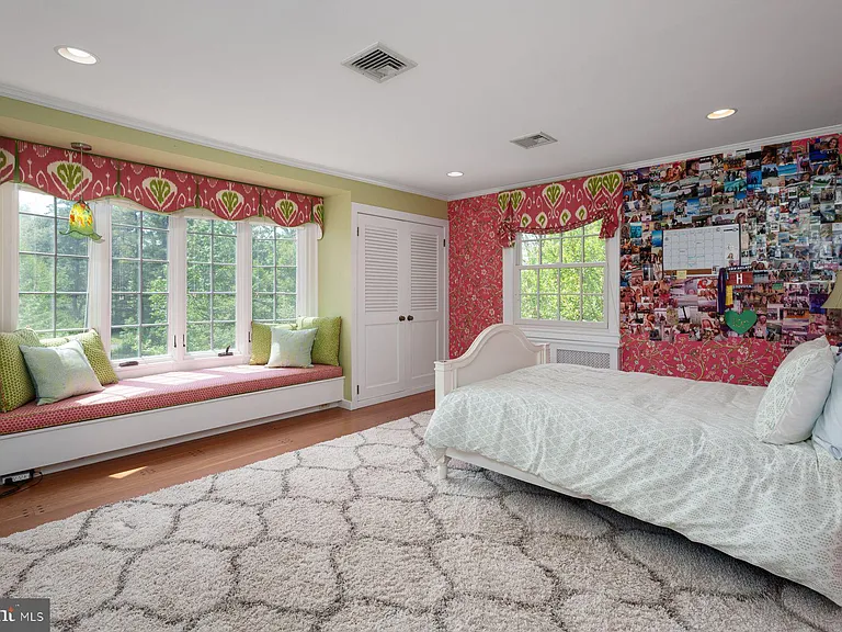 821 Pretty Brook Rd — Photo 18