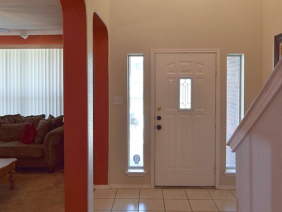 4th image of 5703 Chuckwagon Cir