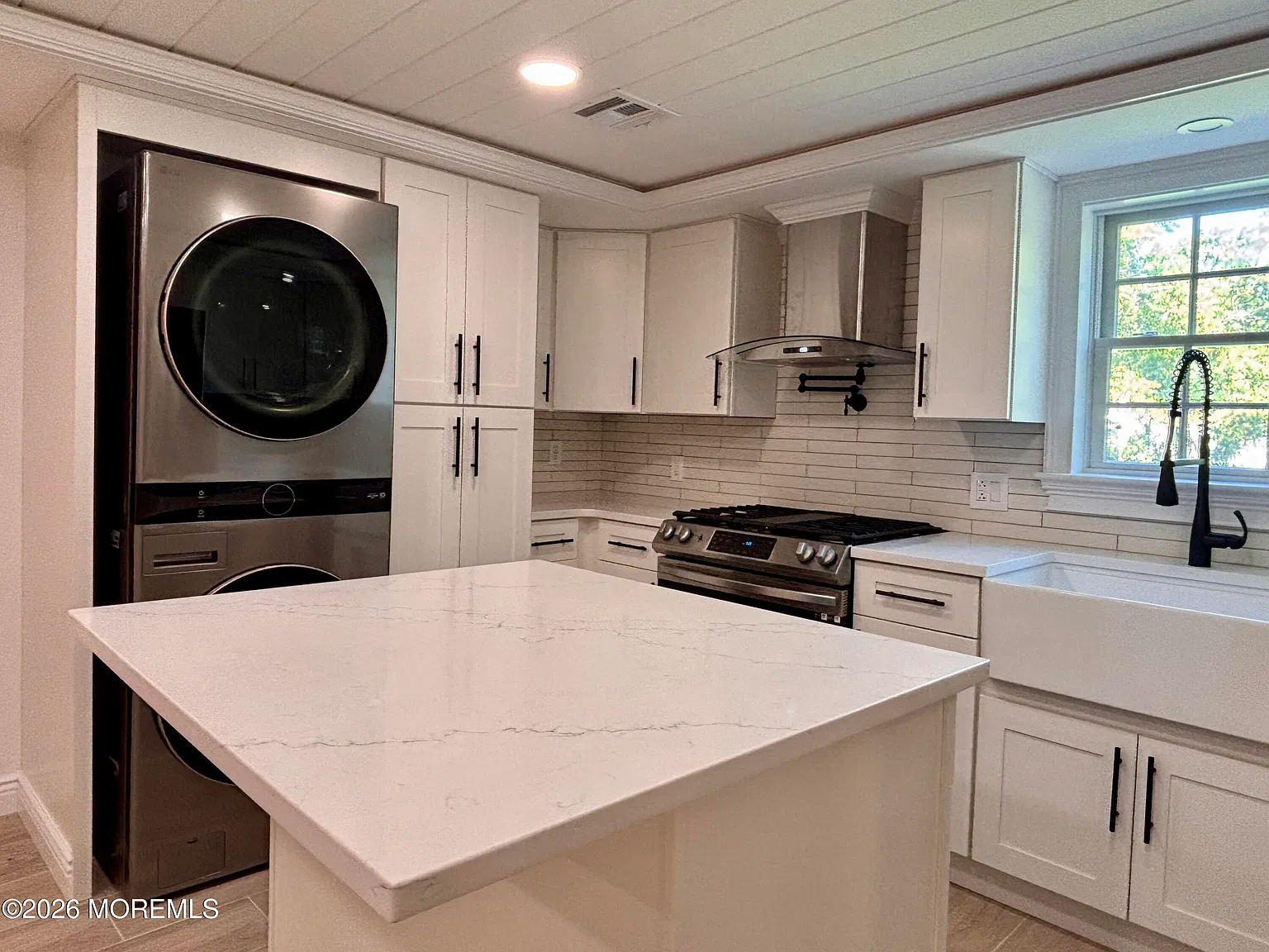 2 bed, 1662 sqft, $3,000 — Photo 3