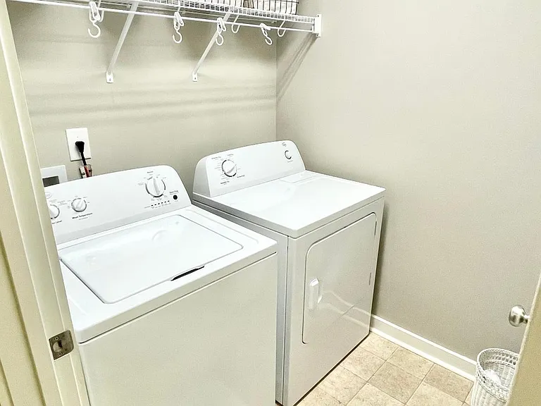 722 Elmbrook Dr — Photo 13