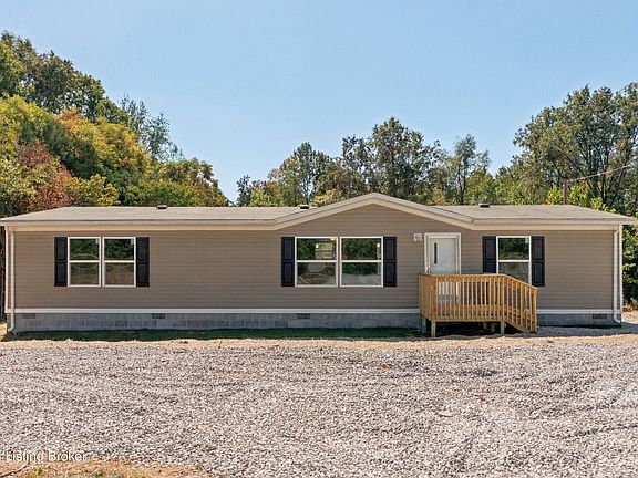 3rd image of 111 Phillips Ln