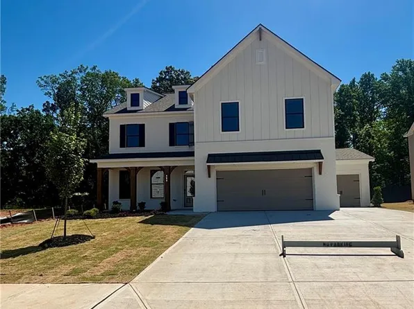 562 Winding Rose Dr, Hoschton, GA 30548
