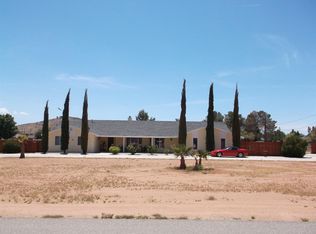 20081 Symeron Rd, Apple Valley, CA 92307