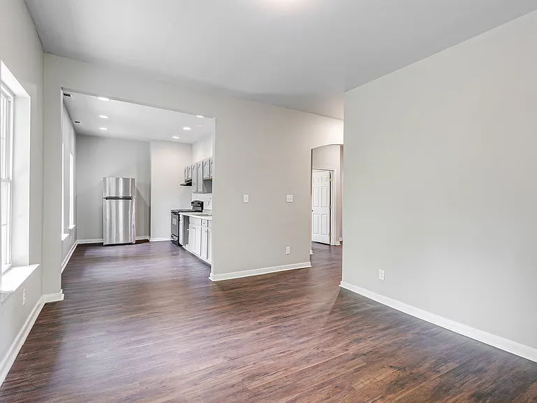 2413 Lamb Ave #1 — Photo 6
