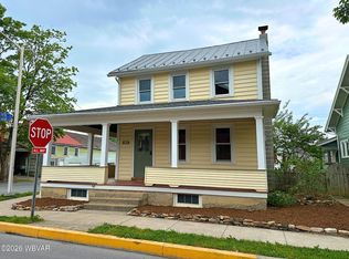 446 Walnut St, Mifflinburg, PA 17844