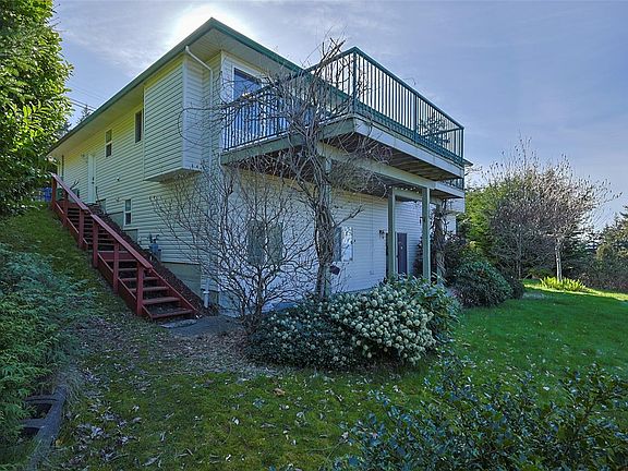 4th image of 4718 Laguna Way