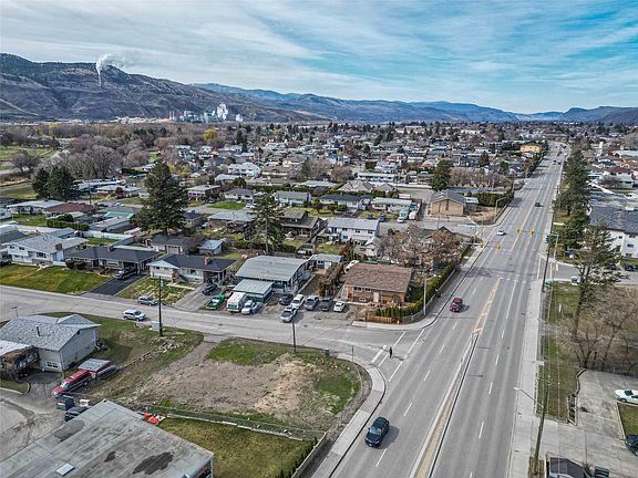 4th image of 1315 Tranquille Rd