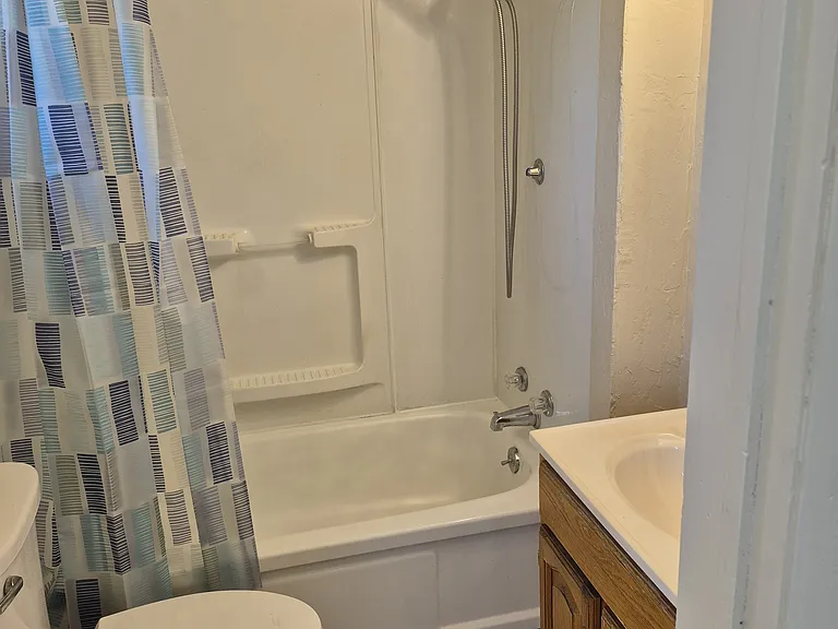 114 Mound Ave #1 — Photo 18
