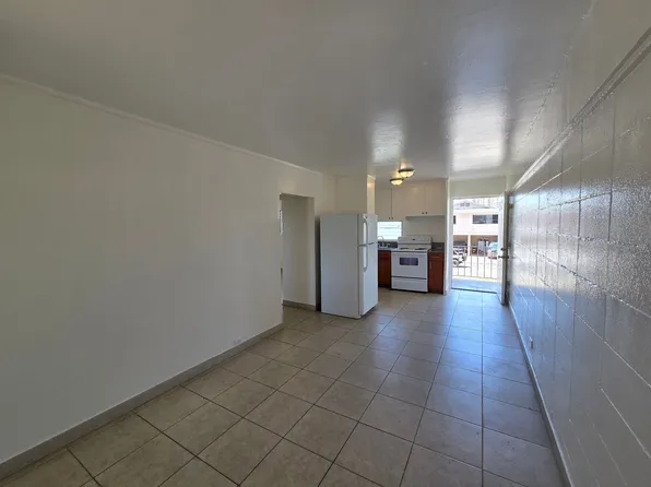 611 University, 611 University Ave #201, Honolulu, HI 96826