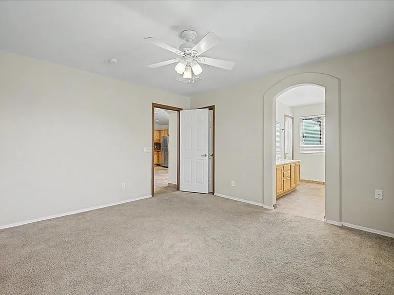 10451 E Vashon St — Photo 22