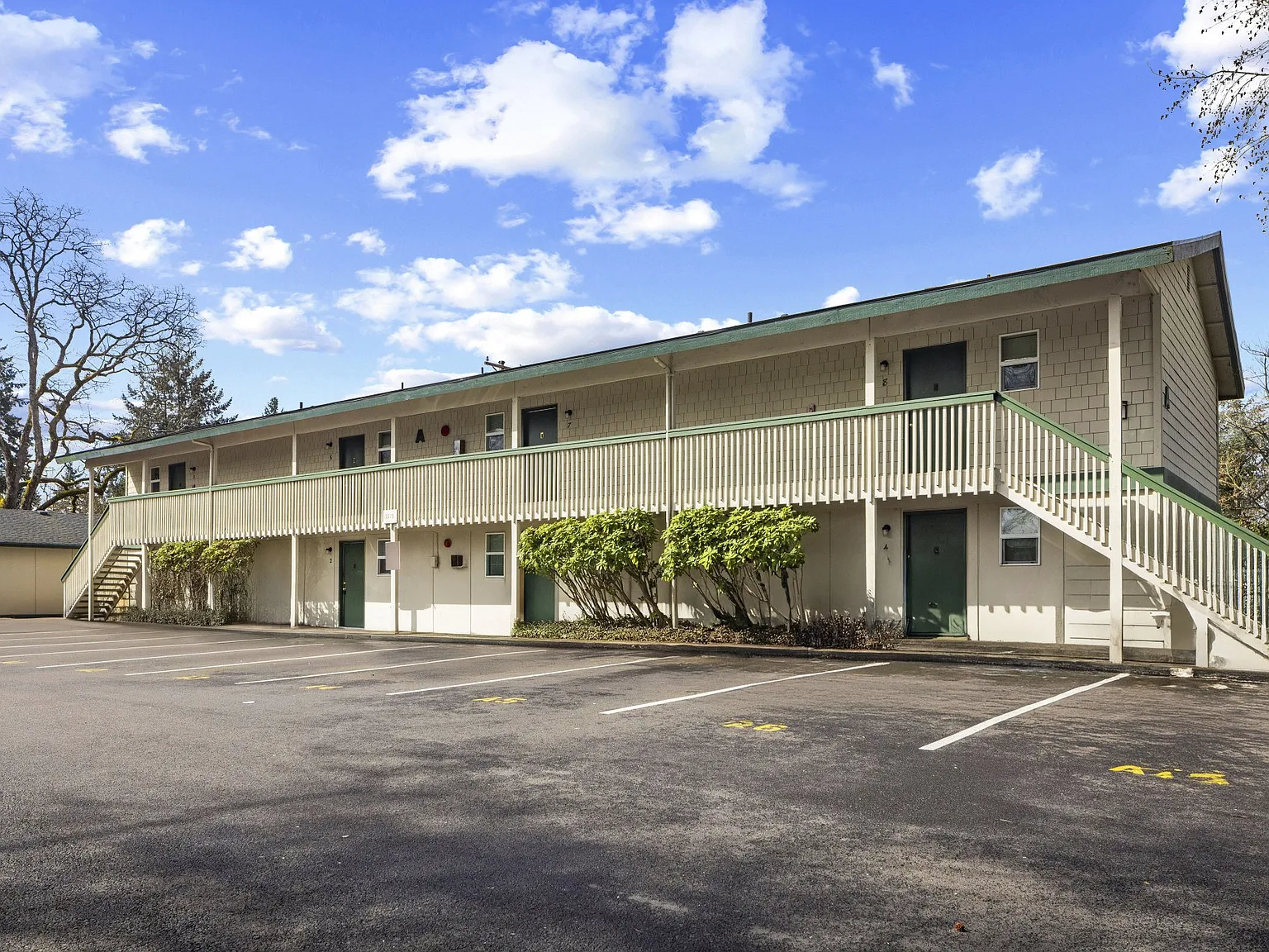 Greenfield Apartments — Photo 3
