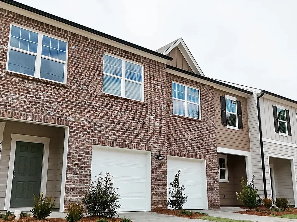 1112 Lucienne Blvd
