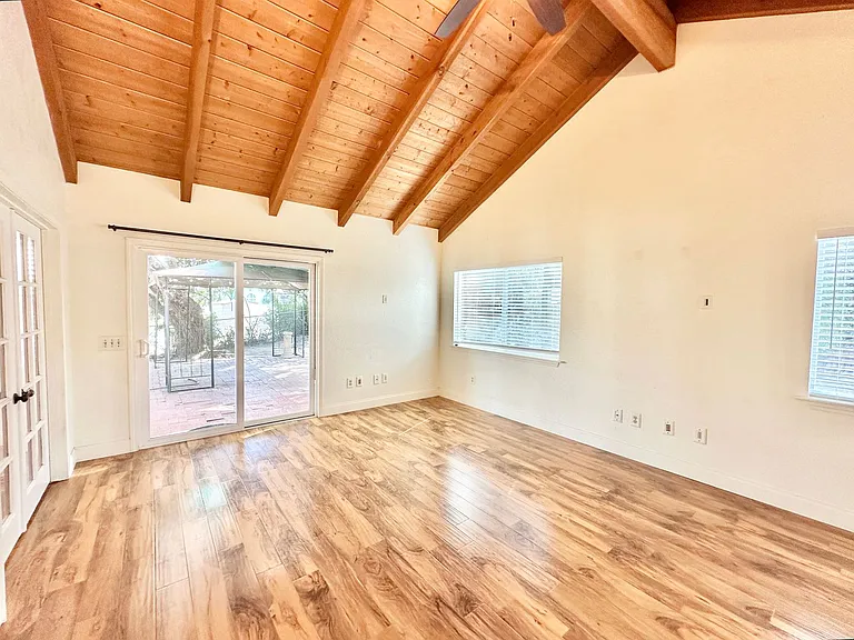 2573 Gum Tree Ln — Photo 25