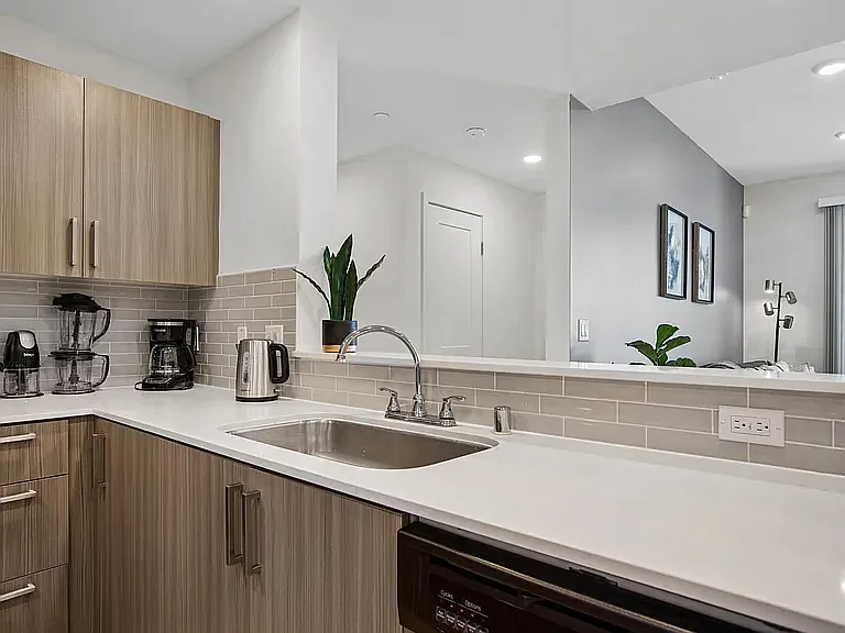 4725 Radford Ave #Penthouse 3 — Photo 14