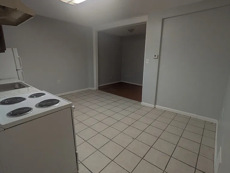 4108 Cambridge St #1 — Photo 3
