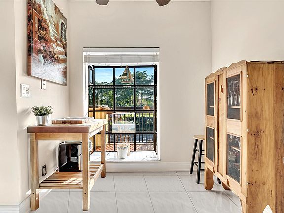 2nd image of 1905 SW 15th Street #10