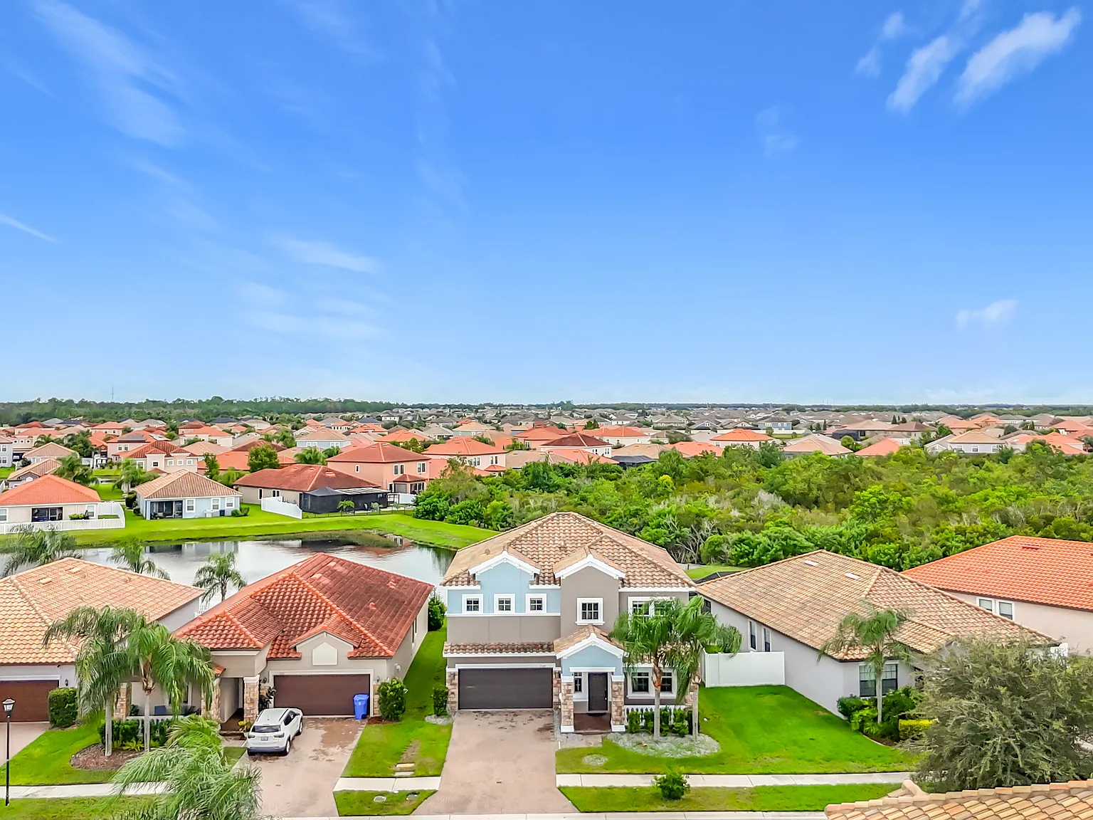 4 bed, 2.5 bath, 2571 sqft, $2,850 — Photo 4