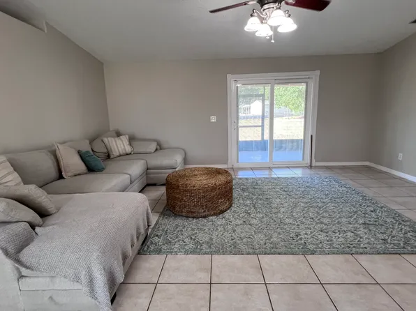 31706 Hunt Club Ln, Wesley Chapel, FL 33543