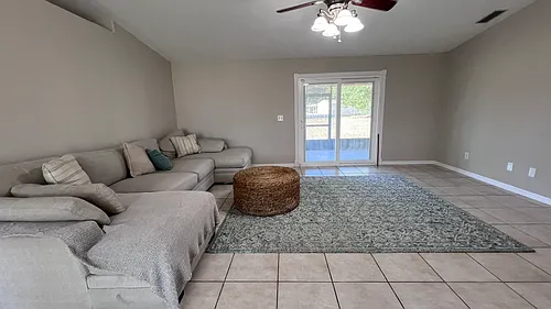 31706 Hunt Club Ln Photo 1