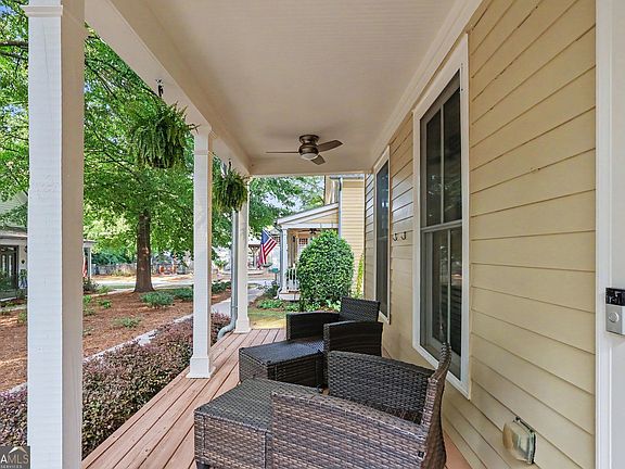2nd image of 4113 Summers St SW