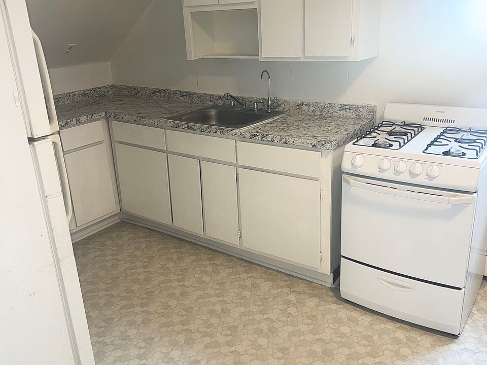 2nd image of 6116 Jackson St Floor 2