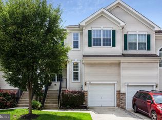 108 Castleton Rd, Riverside, NJ 08075