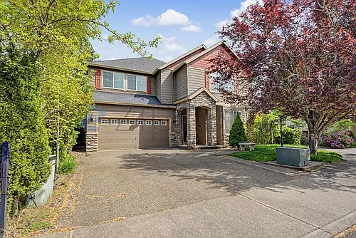 132 NE 63rd Ave Photo 1