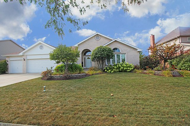 1st image of 8020 Chesterton Dr