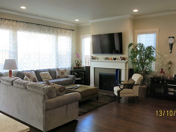 3rd image of 17431 Sabrina Ave