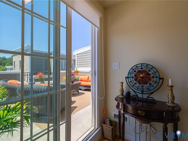 3921 Liesfeld Pl — Photo 38