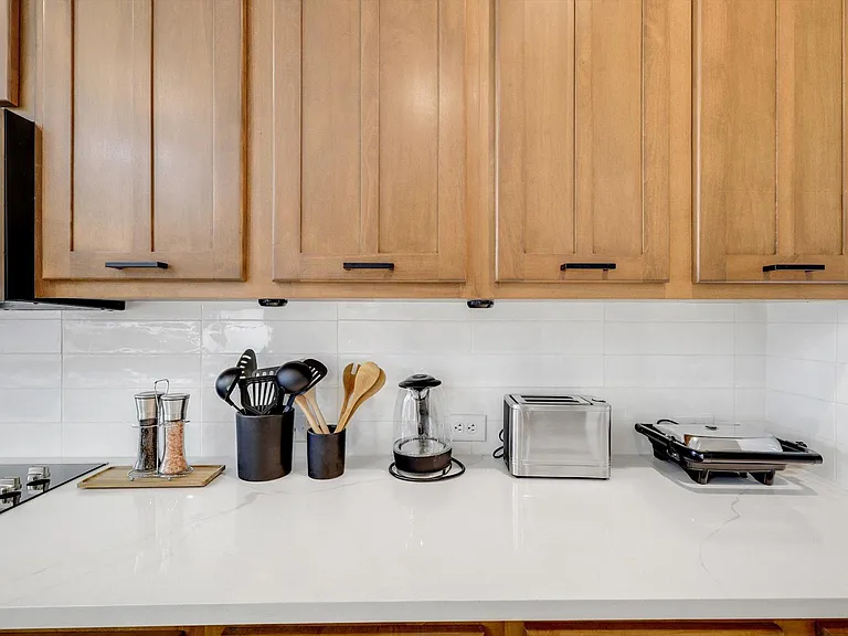 416 Rembert Ct — Photo 22