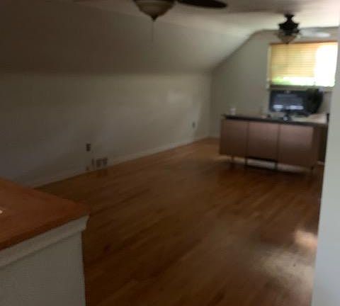 5th image of 1719 Ferris Ave