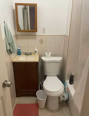 Rented by Delmark Realty LLC | media 25