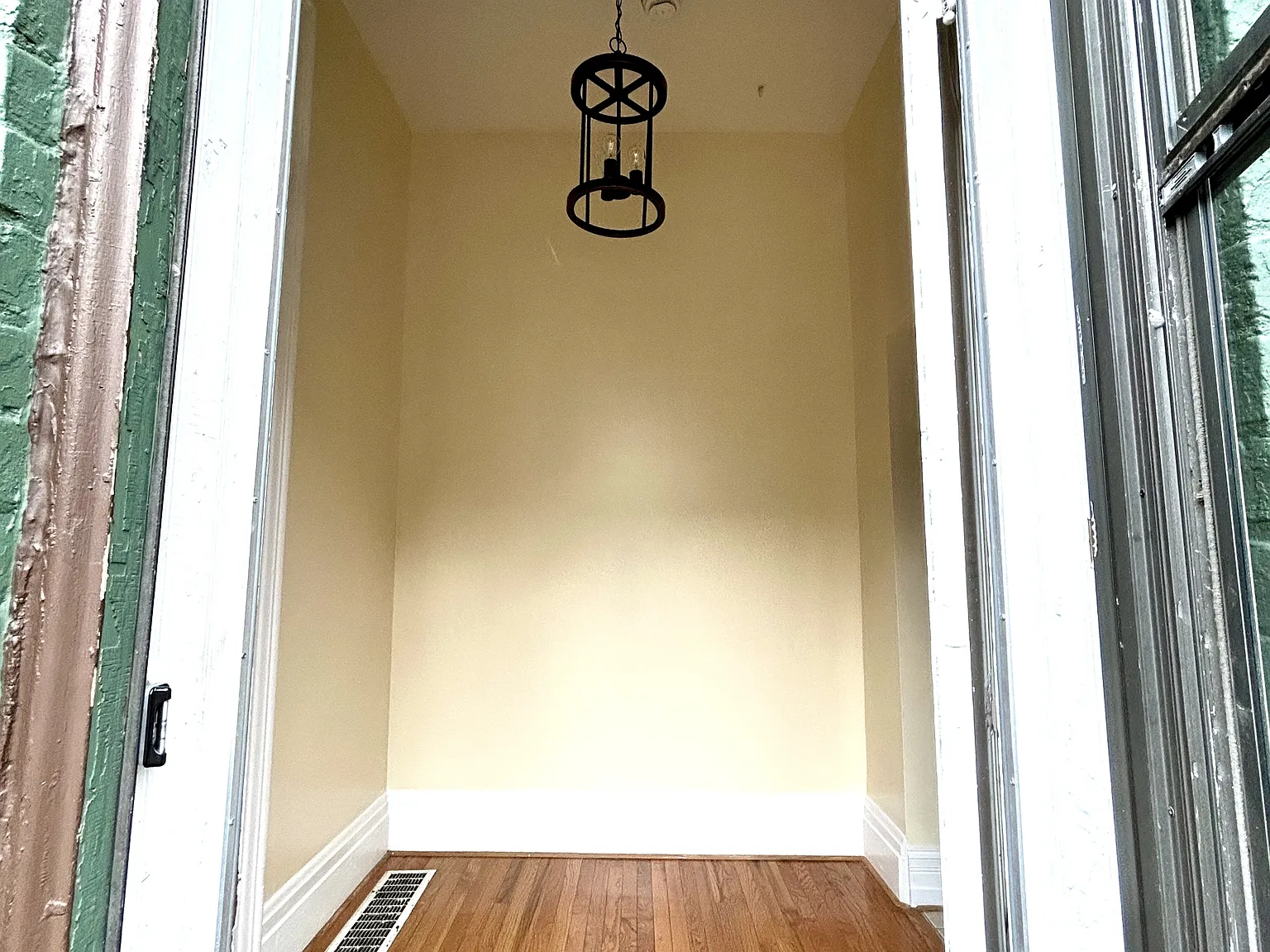 833 Main Street - 1 — Photo 3