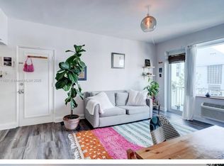 320 80th St APT 15, Miami Beach, FL 33141